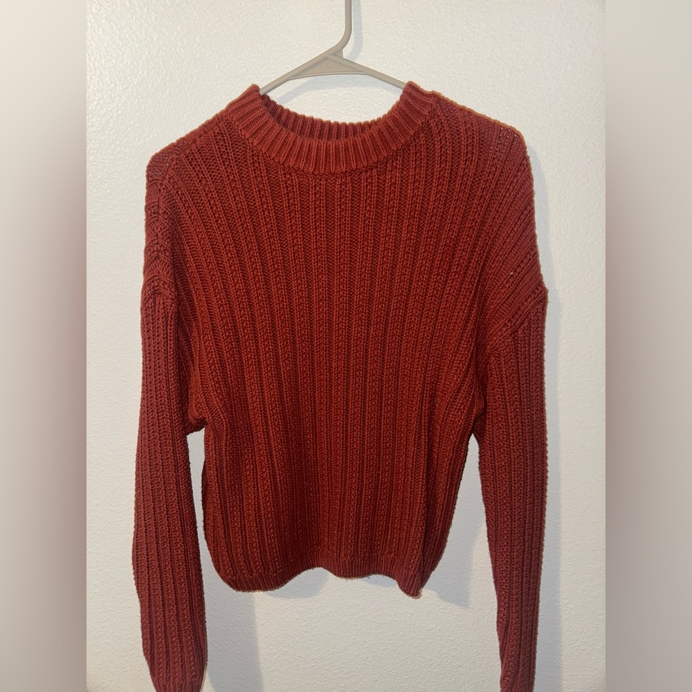 Universal Thread Women's Ribbed Crew Neck Sweater - Deep Red